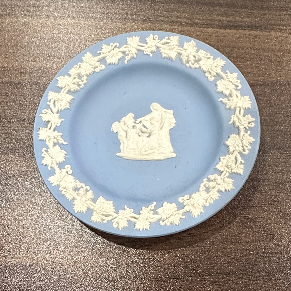 Blue Wedgwood dish